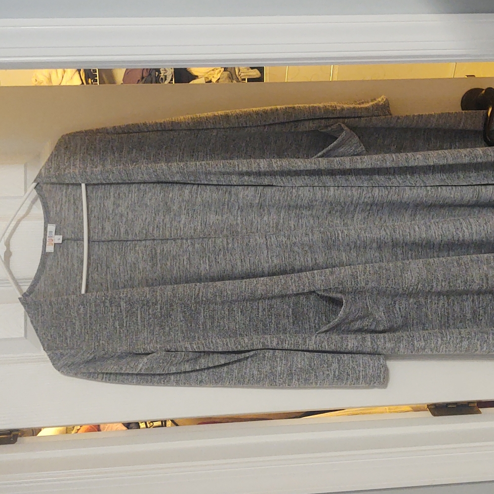 NWT Small LuLaRoe Sarah